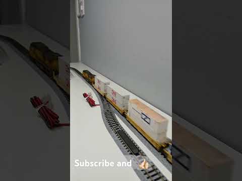 Testing loco dummy #train #modeltrainlayout #modeltrains #railroad #unionpacific #ttx