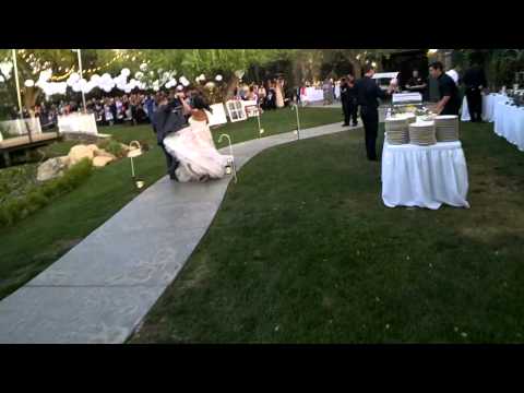 and that's how you shoot a wedding