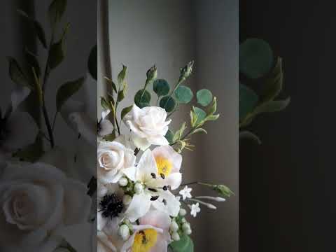 green and white sugar flower bouquet #marckevinstyle