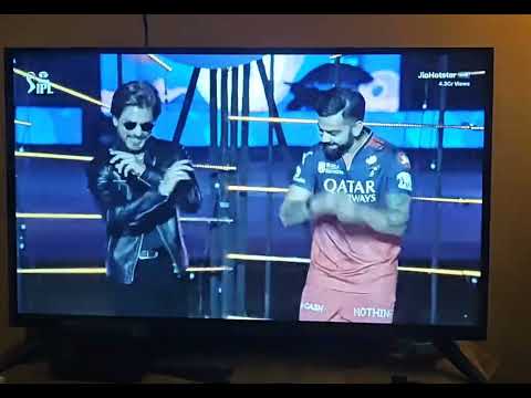 Shah Rukh Khan and Virat Kohli Dancing together during IPL 2025 opening ceremony