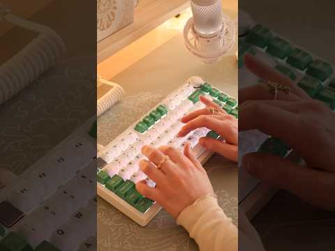 This keyboard build sounds like raindrops 🌧 #shorts