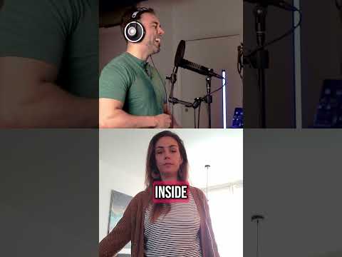 Learning vibrato with an “unexpected “ technique #singer #singers #vocals #vocalcoach