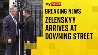 Volodymyr Zelenskyy arrives at Downing Street ahead of Trump-Putin meeting
