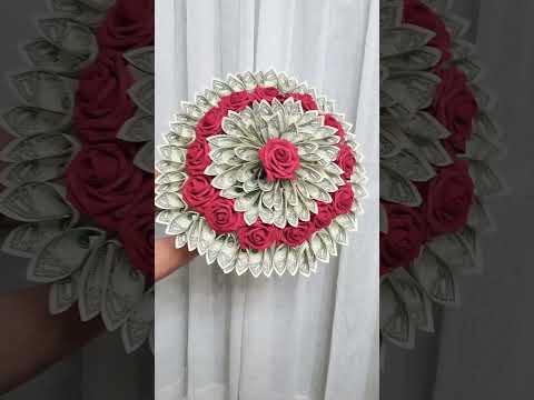 A bouquet that says 'I love you' AND 'pay your bills.'Gifting upgraded!#MoneyBouquet  #CreativeCash