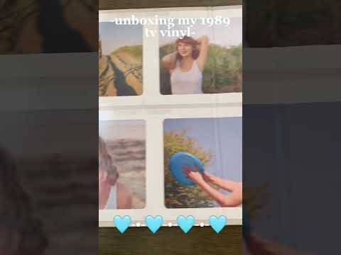 unboxing my 1989 tv vinyl🩵 #music #swifties #taylorswift #1989 #taylorsversion #1989taylorsversion