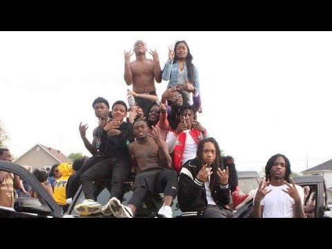 I Went To My First College Partyy | WIU FREAKNIK VLOGG!🔥🔊