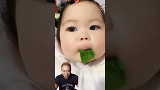 Bayi lucu makan sayur lahap banget🤗🥰😍 #shorts #funnyshorts #funnyvideos