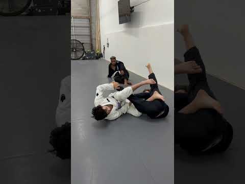 #bjj #bjjlife #bjjlifestyle #tutorial #athlete #trending #training #isuckatjiujitsushow