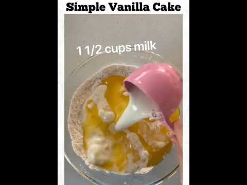 this simple vanilla cake is proof that less is more. 🍰✨ #VanillaGoodness #BakingJoy #vanillacake