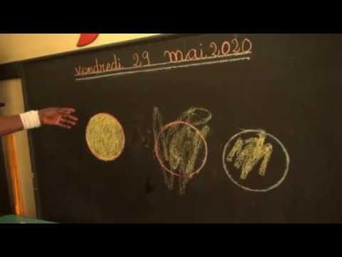 Les hirondelles de la Mini Section - Apprentissage à la coloriage.