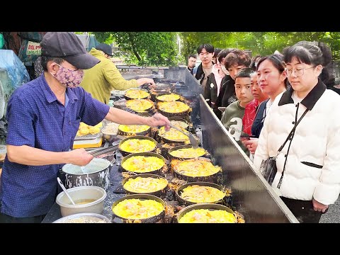 Exploring The Busiest Street Food Market in Saigon, Vietnam