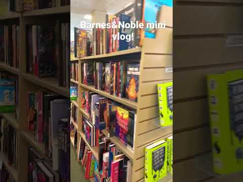 Barnes and noble vlog! comment down below book recommendations 🤓