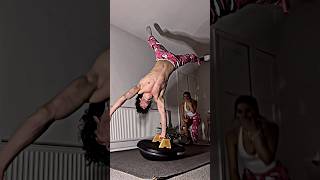 I HATED the gym so I did THIS 😈 #calisthenics #motivation #gym #transformation #gymmotivation