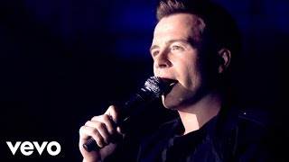 Westlife - Uptown Girl (Live from The O2)