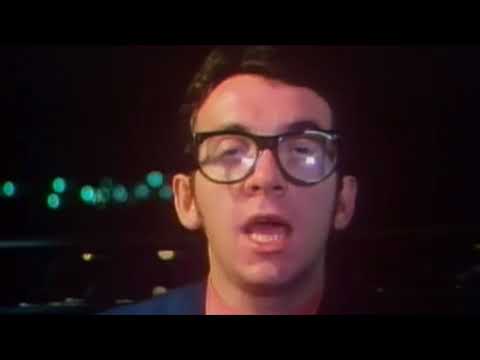 Elvis Costello & The Attractions - Armed Forces(1979 LP) - Oliver's Army (Speed corrected)