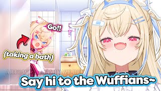 Fuwawa barged into the bathroom while Mococo was taking a bath