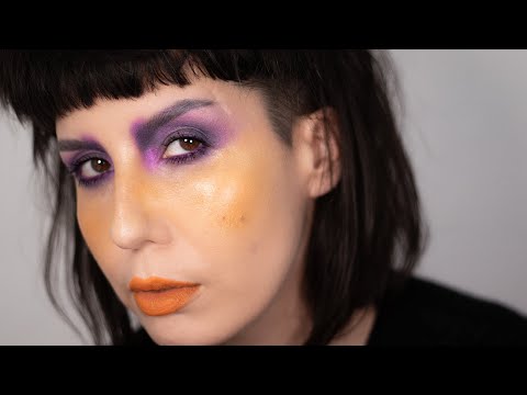 back after 2 years! 🖤 doing my makeup and complaining about it