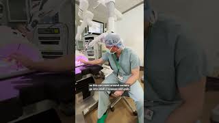 This Robot Surgeon Could Replace Your Doctor? #medicaltech #RoboticSurgery #DaVinciRobot