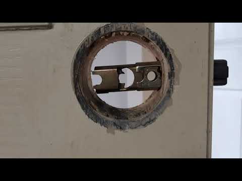 Kwikset door latch. Door won't open. $7 fix.