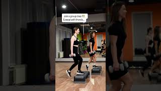 Step’s making a comeback! 🍑 👟 #glutesworkout #glutegains #cardioworkout #stepaerobics #strongwomen