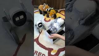 Unbox the most intelligent petrobot with me!
