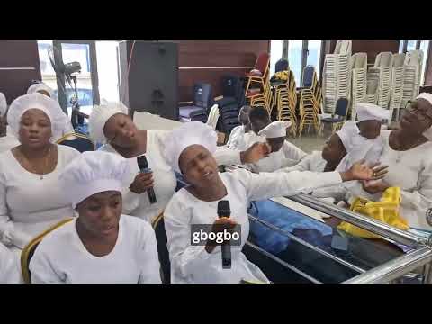 El Beracad Bered Eli - CCC Hymn 426