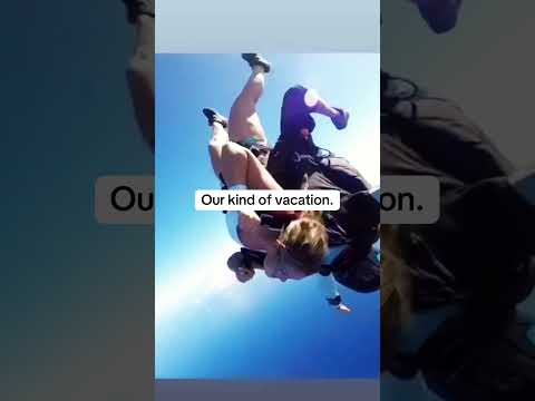 Is there a difference between vacationing and traveling?! Comment below! 👇 #holidayvacation