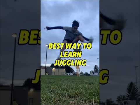 LEARN TO JUGGLE IN 3 EASY STEP!✅ #soccer #football #skill #tutorial #ronaldo #shorts #ballmastery