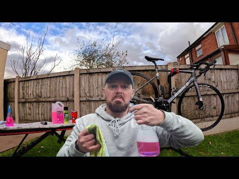 Road Bike Cleaning Tips and Product Review ~ Fenwicks Chain Cleaner Muc Off Cleaner & Chain Lube