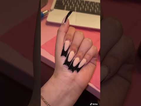 instagram: nailssbymelanieee 💕#acrylicnails #nails #nailtech