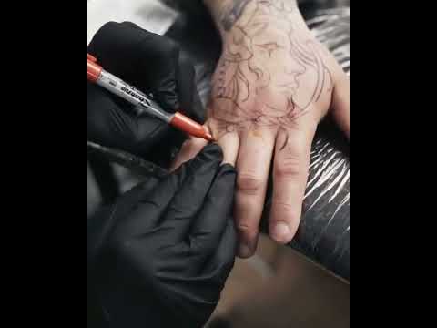 Would you get a hand tattoo? 🤔✋🤚