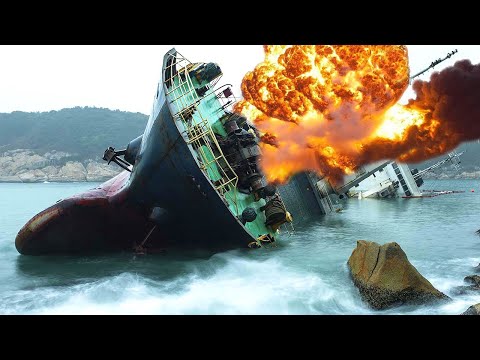 TOP 10 Dangerous Ship Fails Compilation ! Worst Ships Crash Collision