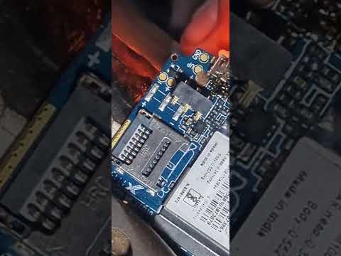 घर बैठे चार्जपिन 😛 ।  ghar baithe chargepin change karen 💥 .   #keypadmobile #charger   #chargingpin