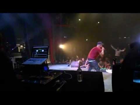 Dj Anand - Roach killa - Oh girl live