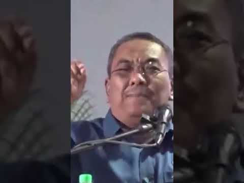 "Dato' Seri Sanusi pakai gari, pakai baju oren" #IDGAF