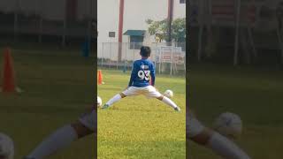 #sheilaon7 #anugerahterindahyangpernahkumiliki #academyfootball #practicemakesperfect #warmingup