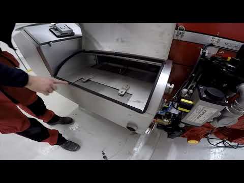 Vacuum filters and hatches on the MudCube