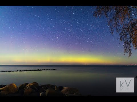 Midnight Interlude - AURORA BOREALIS in Collingwood Ontario