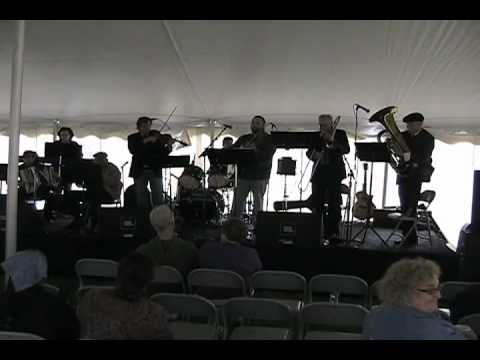 Tulsa Klezmer Band - "Sha! Der Rebe Tanzt"