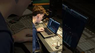 Making A Soul Sampled Trap Beat #producers #studiovlog #sampling