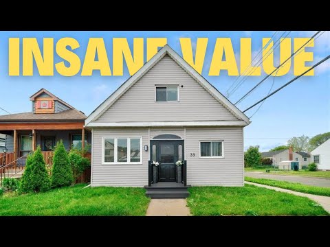 Touring a stunning home in Hamilton Ontario I Living in Hamilton Ontario I Hamilton Real Estate