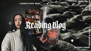wintery reading vlog ✸ snowy days, fantasy reads, bookstores ➤003