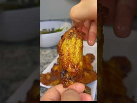 The BEST air fryer wings #airfryerrecipes #airfryerchickenwings #chickenwings #youtubeshorts