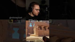 Insane Edge Bug 😲 #ohnepixel #cs2 #csgo #counterstrike #cs2funny #csgofunny #ohnepixelfunny #funny