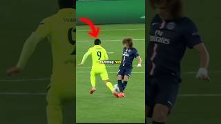 This is why defenders HATED playing against PRIME Luis Suarez😳⚽️