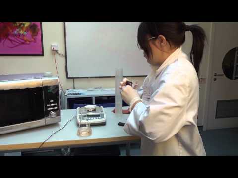 Making an agarose gel