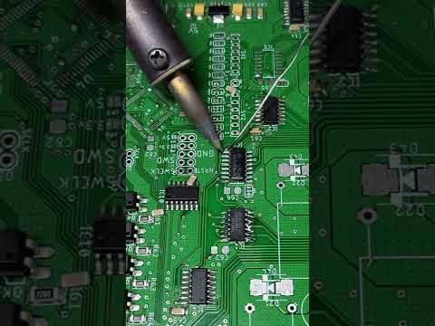 Soldering SOIC Package IC using soldering iron || 74HC14 || 74HC541