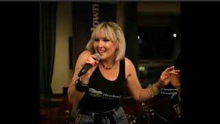 Hunkerdown - Bet you look good on the dance floor - (Cover of Arctic monkeys)
