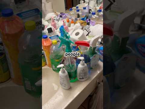 Watch us do a five hour deep clean and decluttering. #cleaning #hoarding