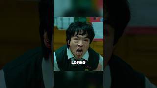A zombie outbreak occurred at school, but the boy was turned into a zombie by the girl!